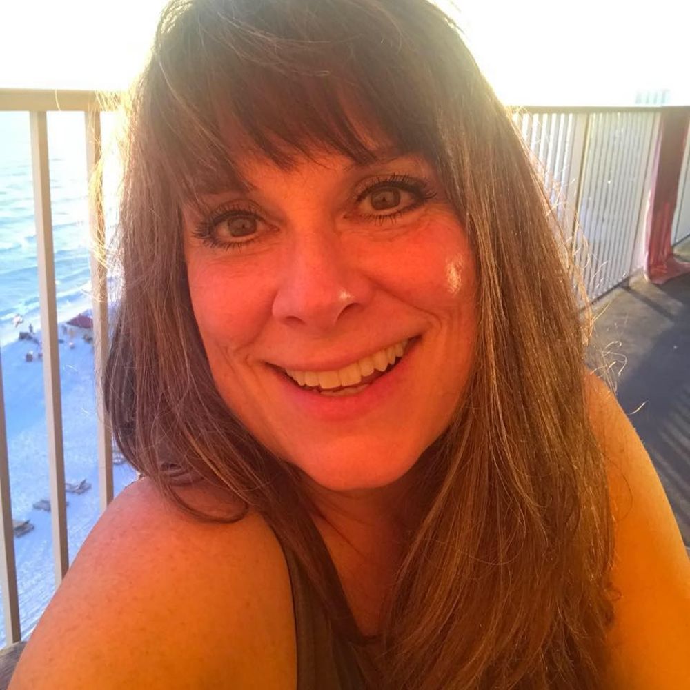 Meet your Posher, Alyson